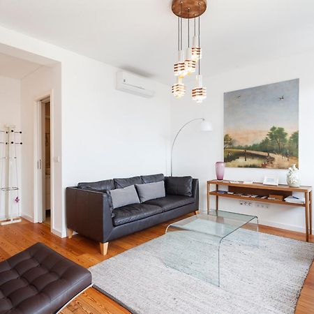 Cortes Apartment In Lisbon Historic Neighborhood ภายนอก รูปภาพ