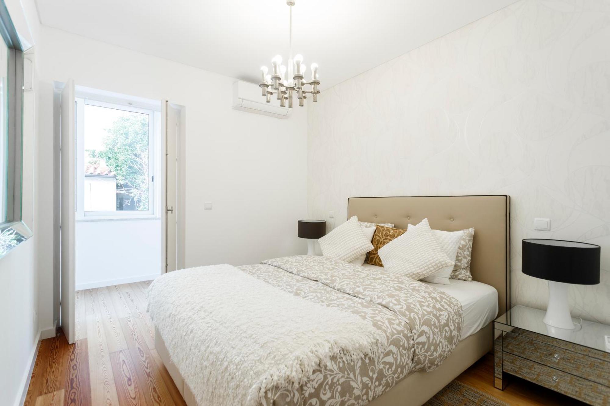 Cortes Apartment In Lisbon Historic Neighborhood ภายนอก รูปภาพ